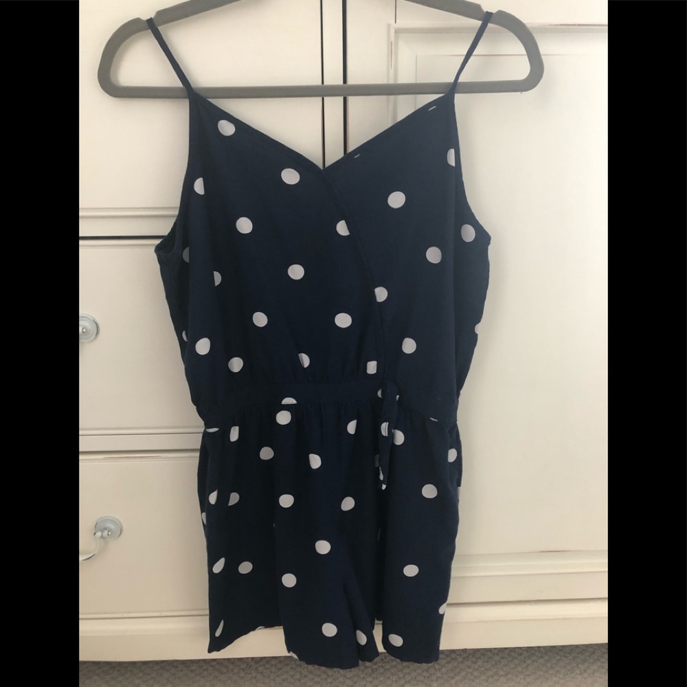 Very cute..Girl’s short romper.